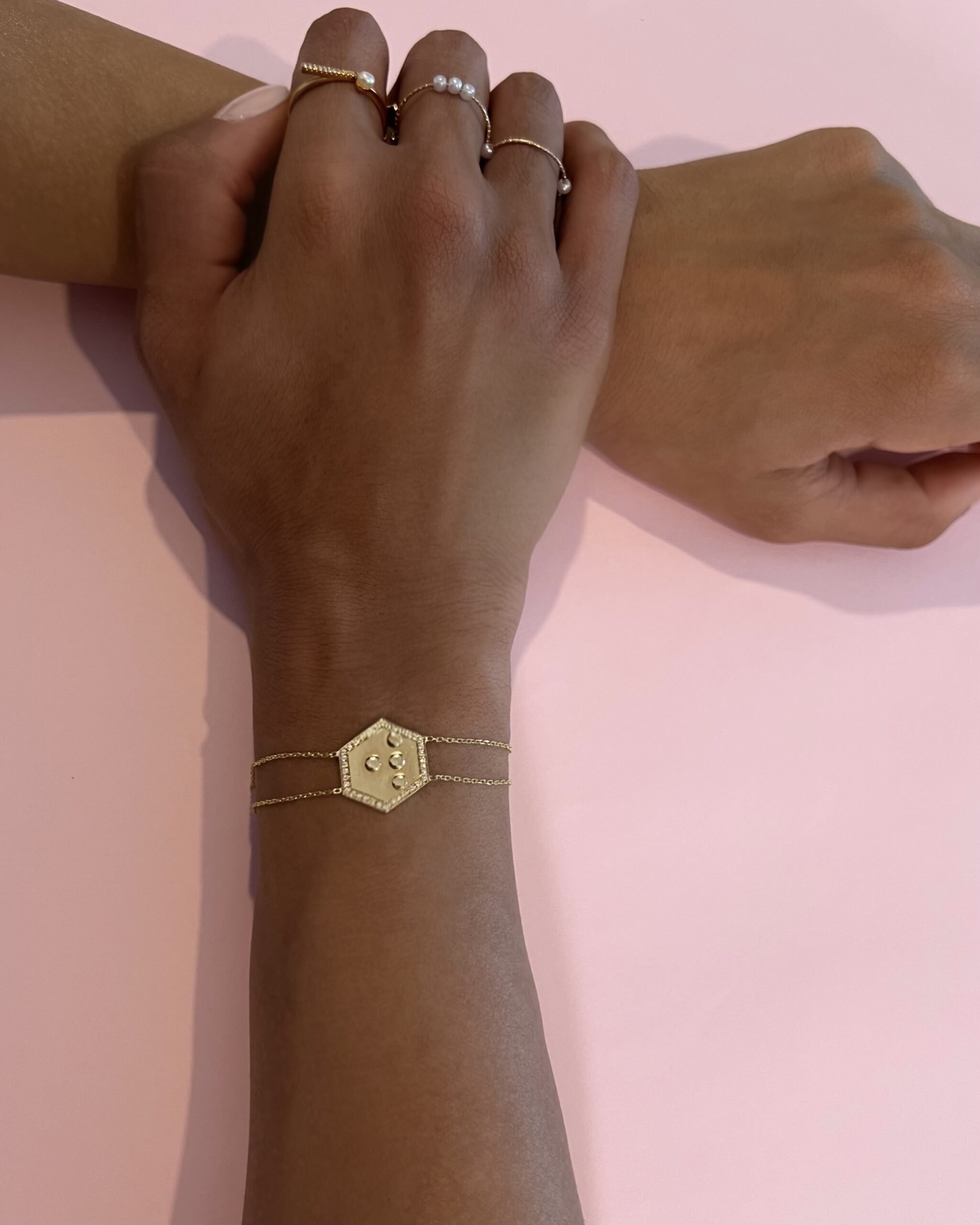 Facetune_16-04-2025-00-30-31 Louis Bracelet - Image 1